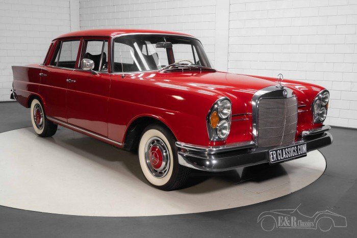 Mercedes-Benz 230S for sale