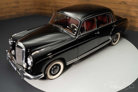 Mercedes-Benz 220S in vendita