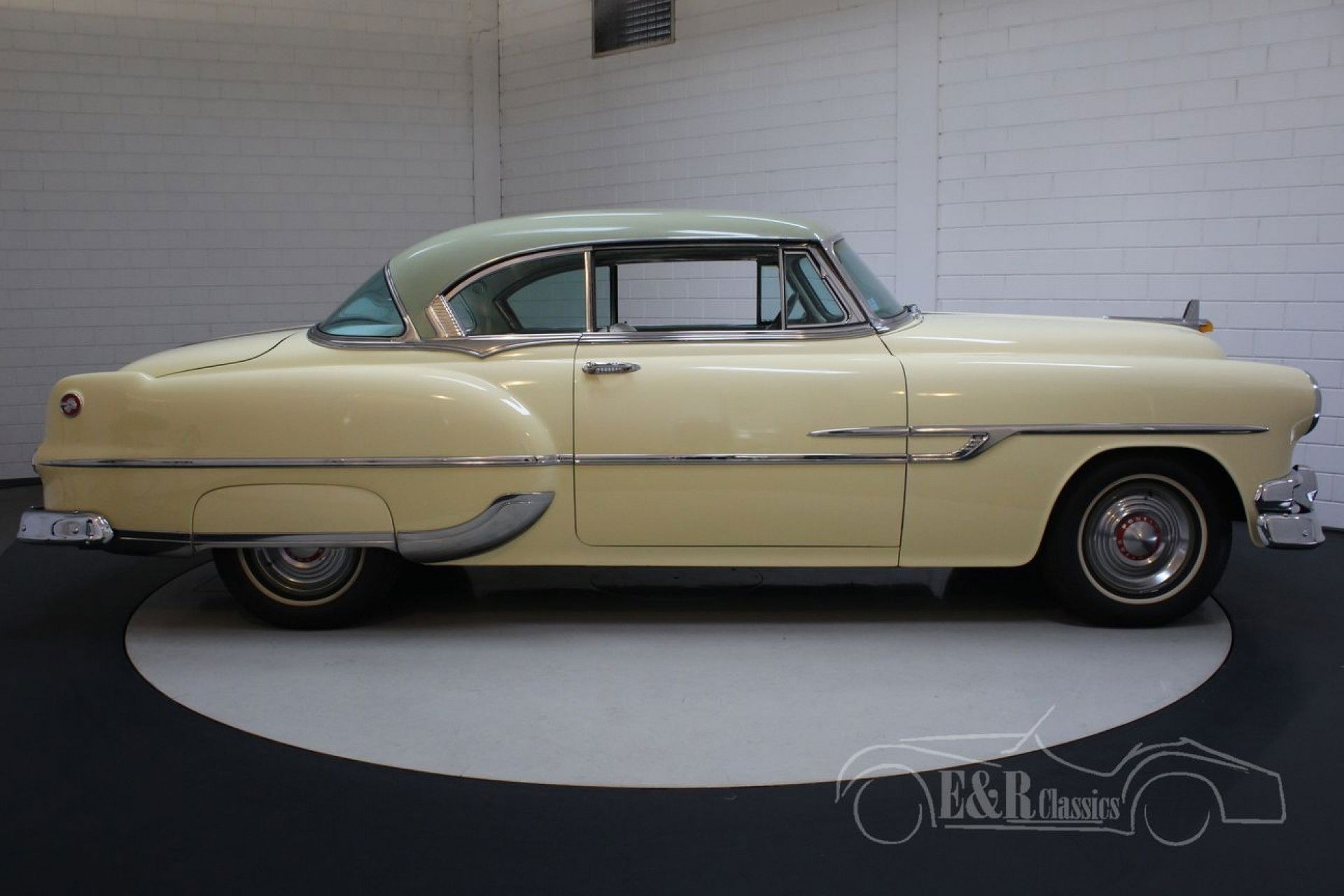 pontiac-chieftain-1953-t2351-