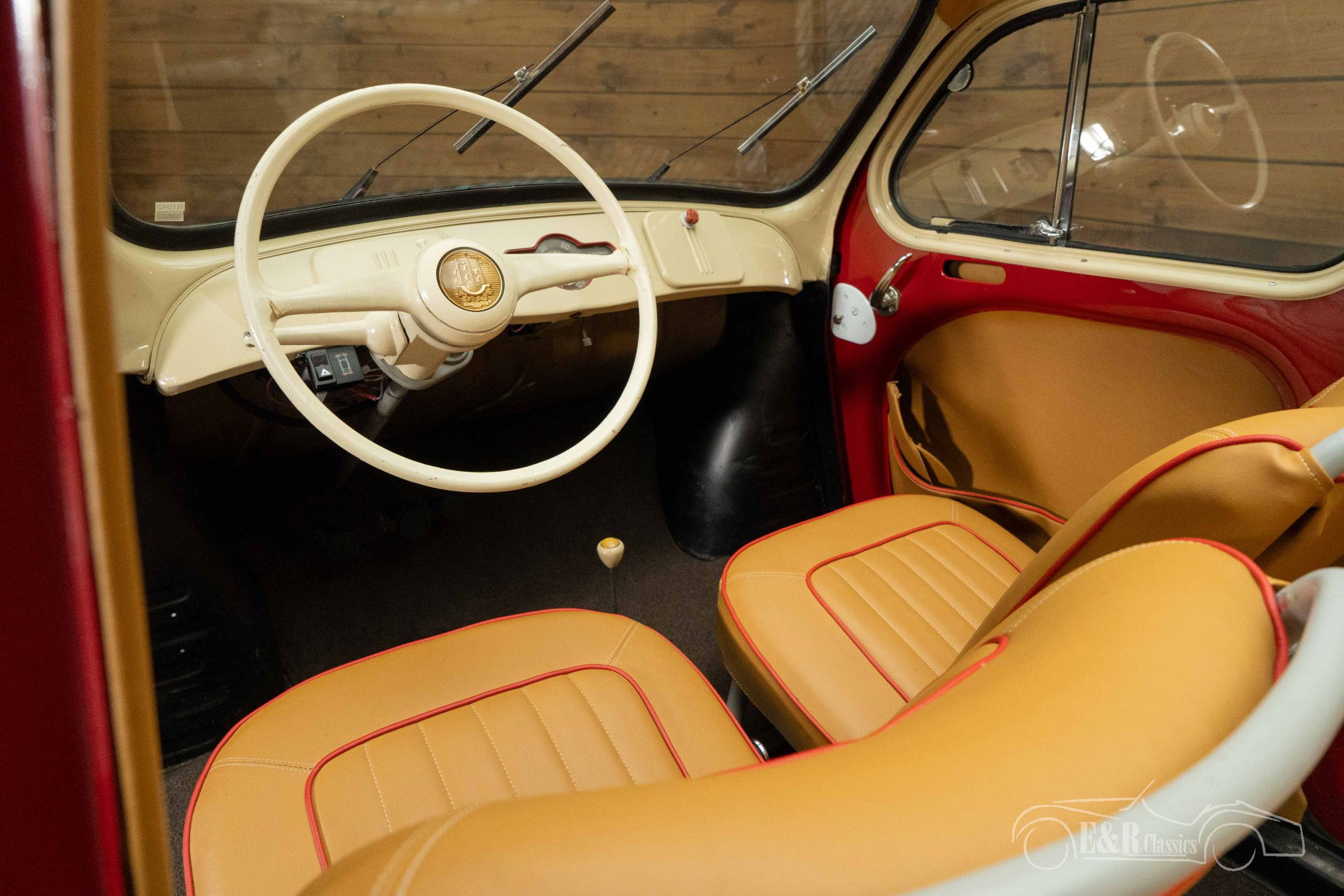 ERclassics で販売中のルノー 4CV カブリオレ