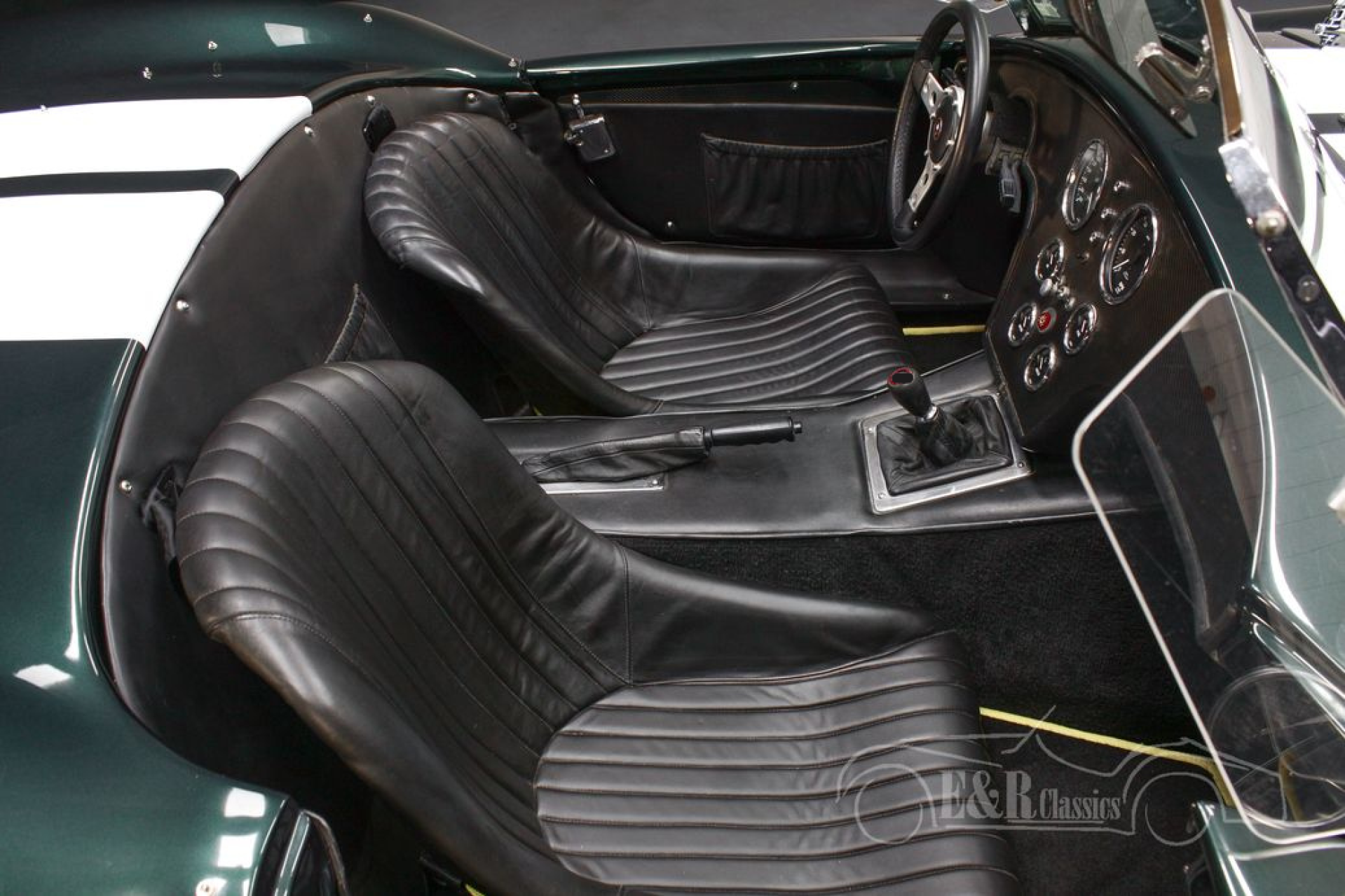 ERclassics で販売中の Viper Roadster ERclassics で販売中の Viper Roadster