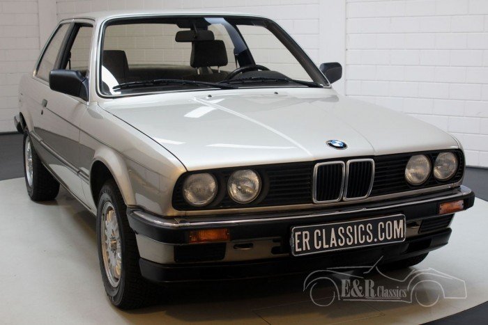 BMW 320i E30 Coupe 1983 a vendre
