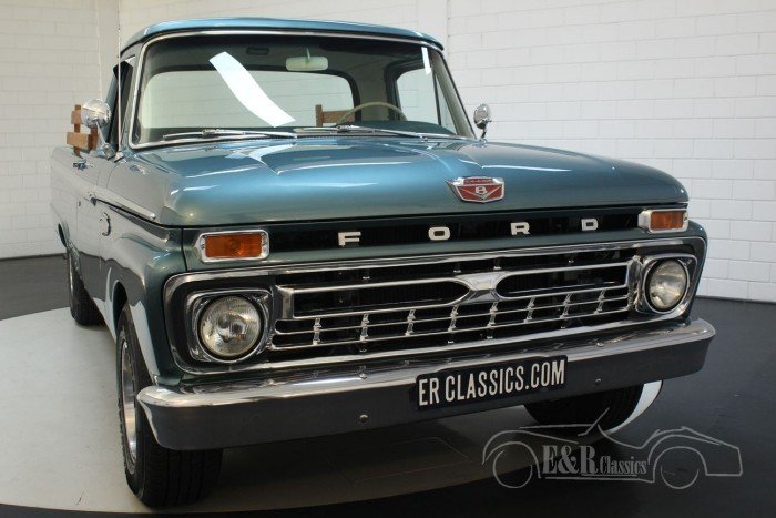 Ford F100 Custom Cab Pickup 1966  a vendre